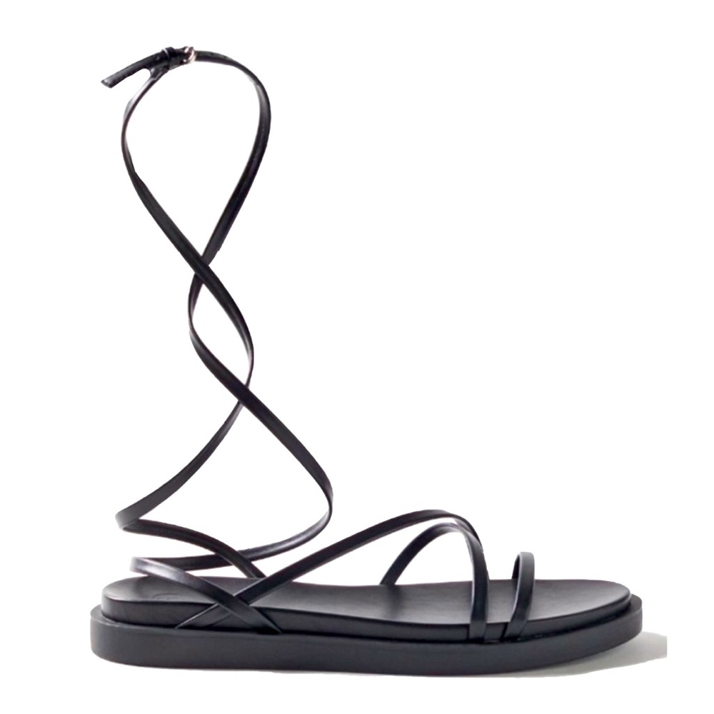URBAN OUTFITTERS SANDALS